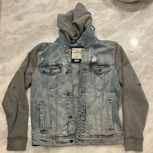 Hollister men’s distressed sweatshirt, denim jacket, size M